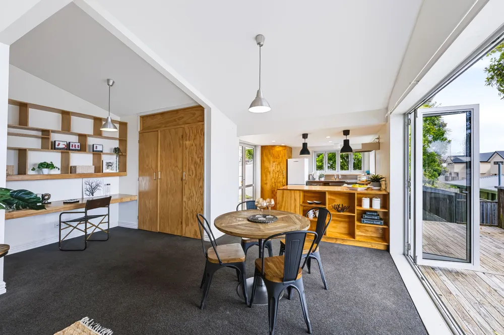 Photos of 498 Gloucester Street