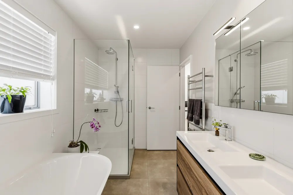 Photos of 24A Surville Place