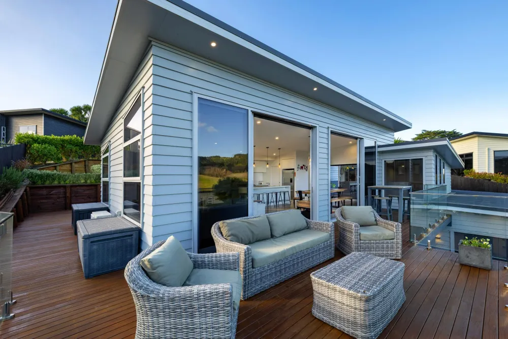 Photos of 24 Robertson Street