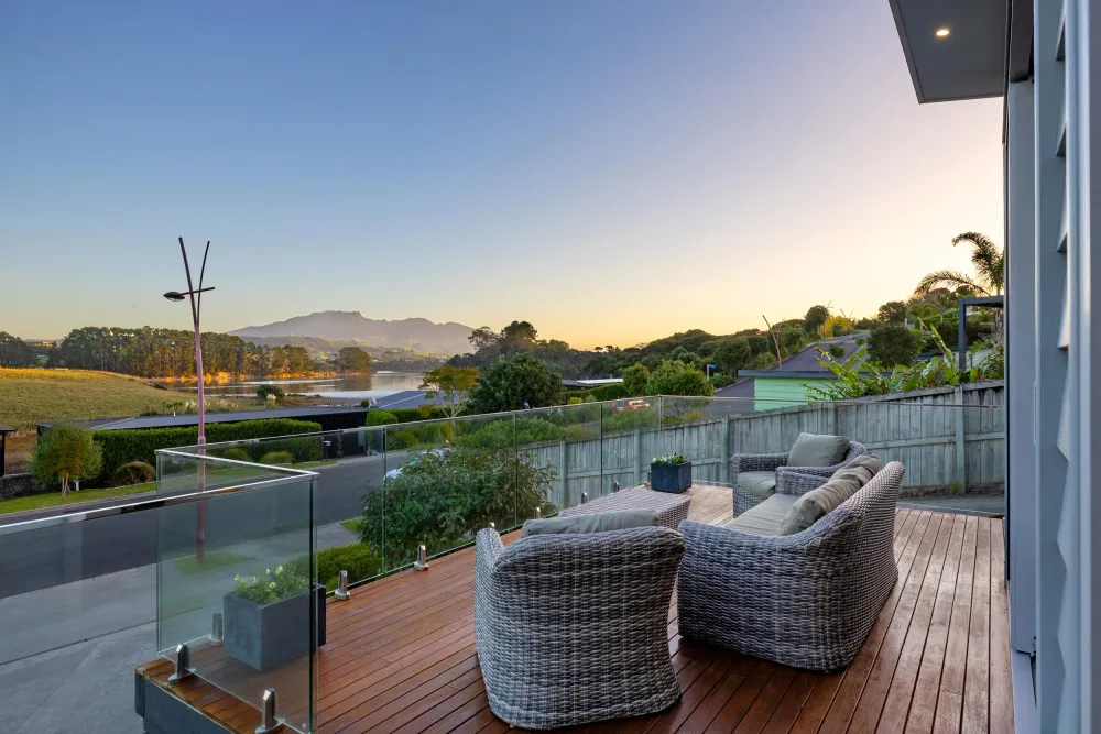 Photos of 24 Robertson Street