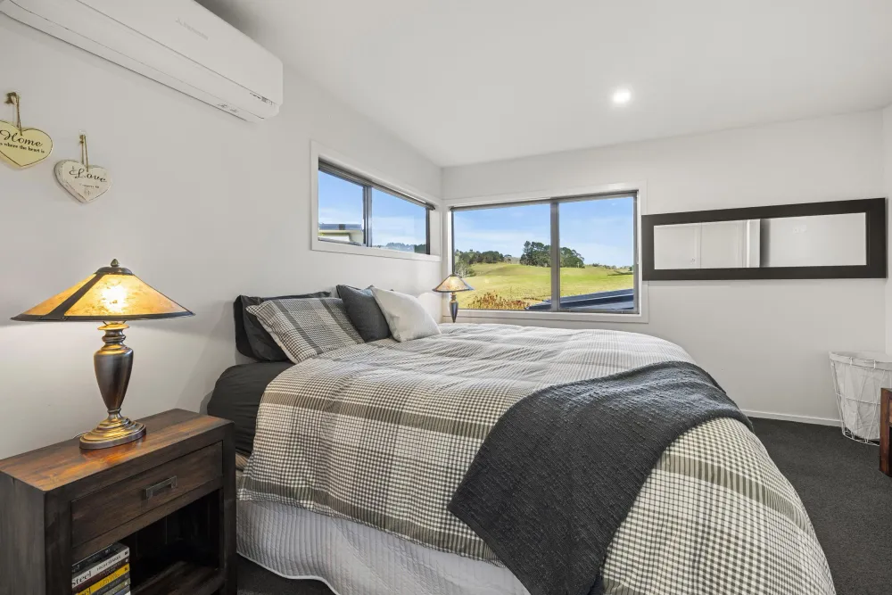 Photos of 24 Robertson Street