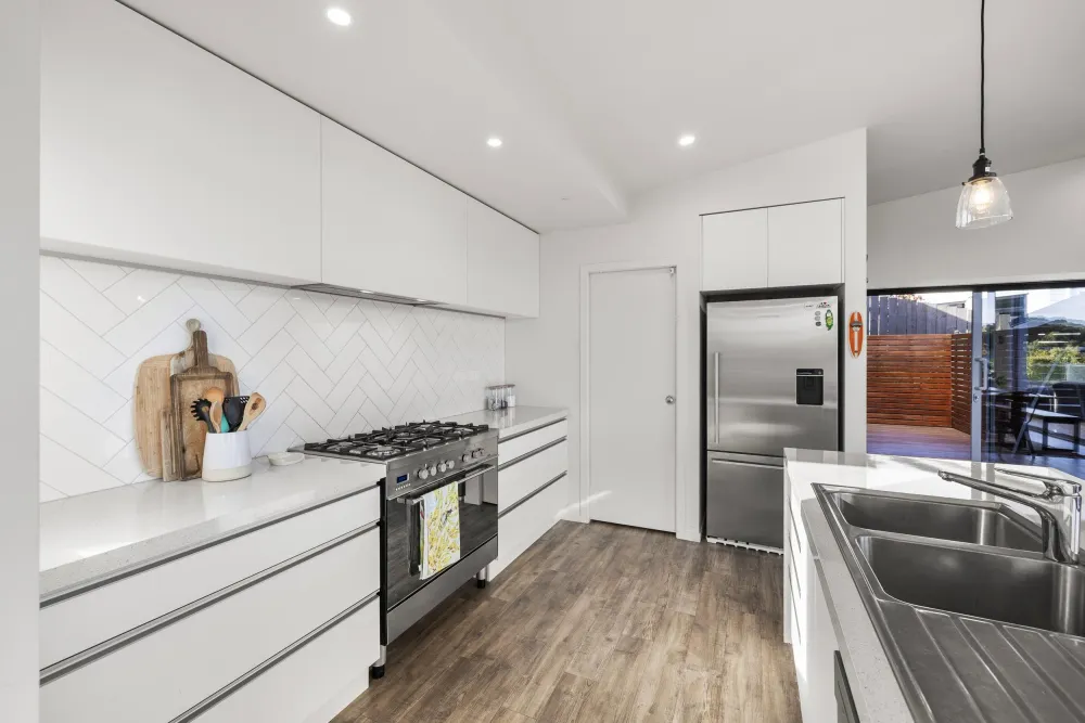 Photos of 24 Robertson Street