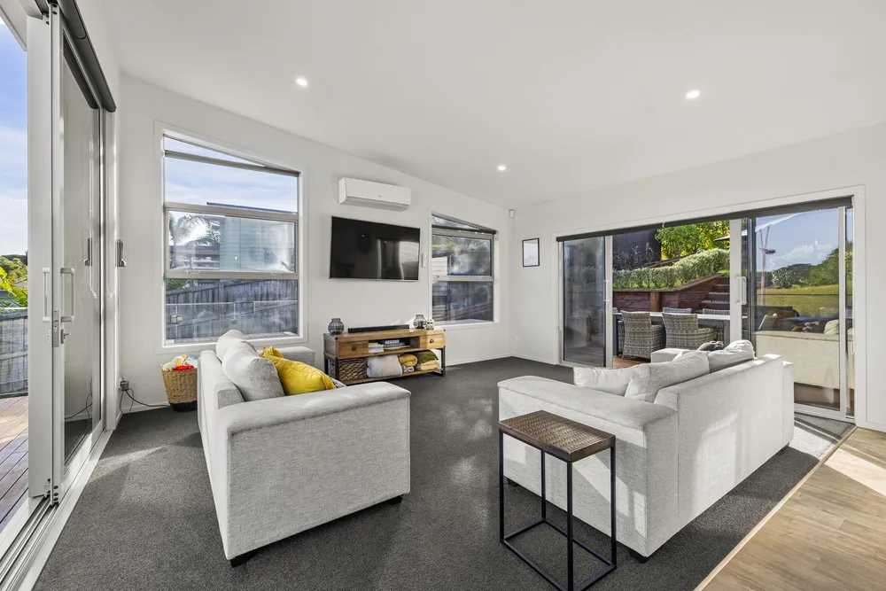 Photos of 24 Robertson Street