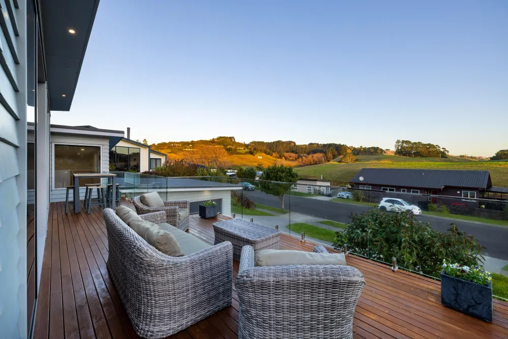 Photos of 24 Robertson Street