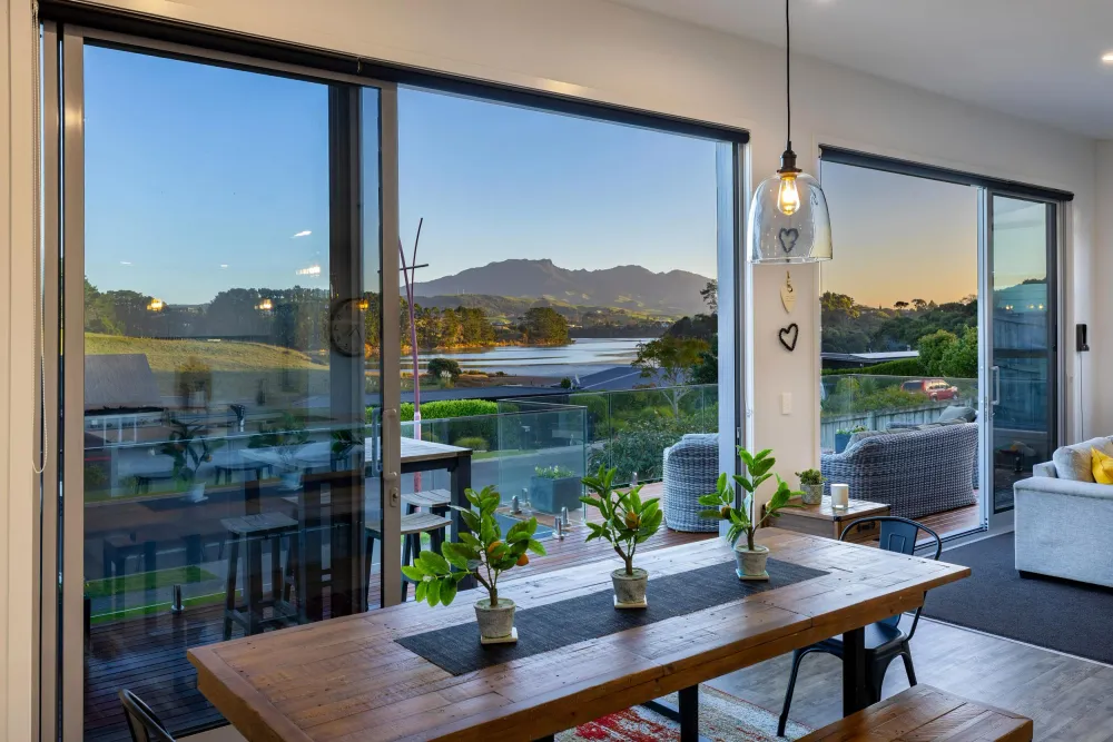 Photos of 24 Robertson Street