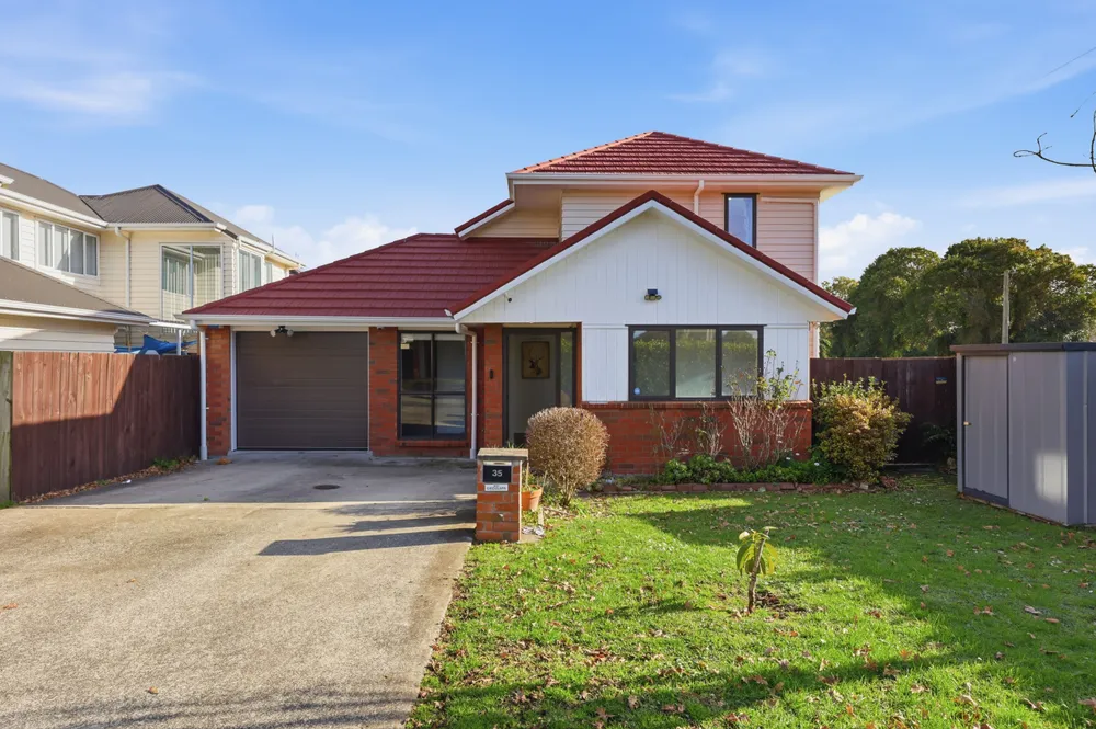 Photos of 35 Tarapiroe Avenue