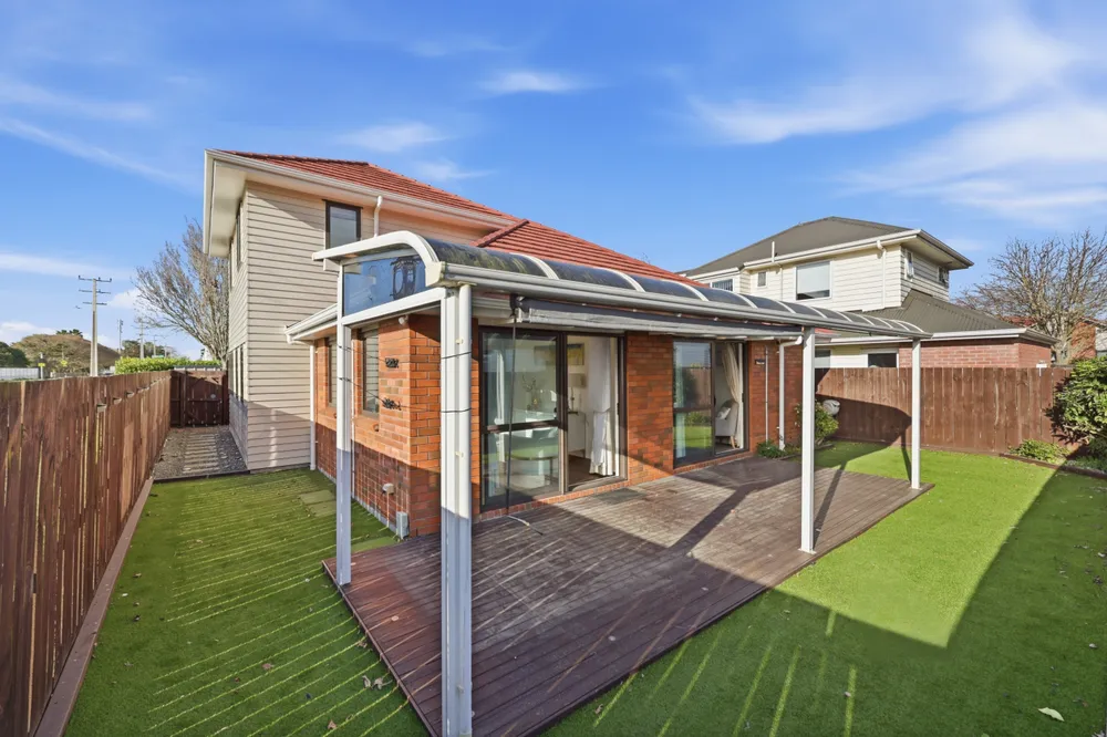 Photos of 35 Tarapiroe Avenue