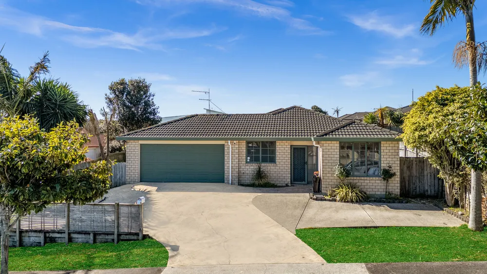 Photos of 14 Mt Lebanon Crescent