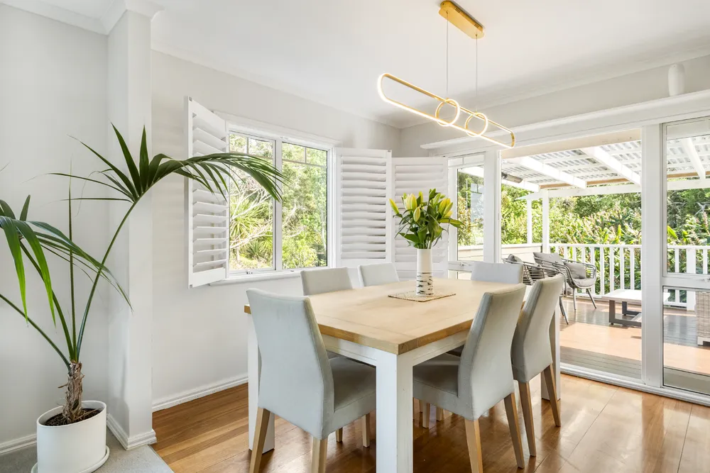 Photos of 136A Birkenhead Avenue
