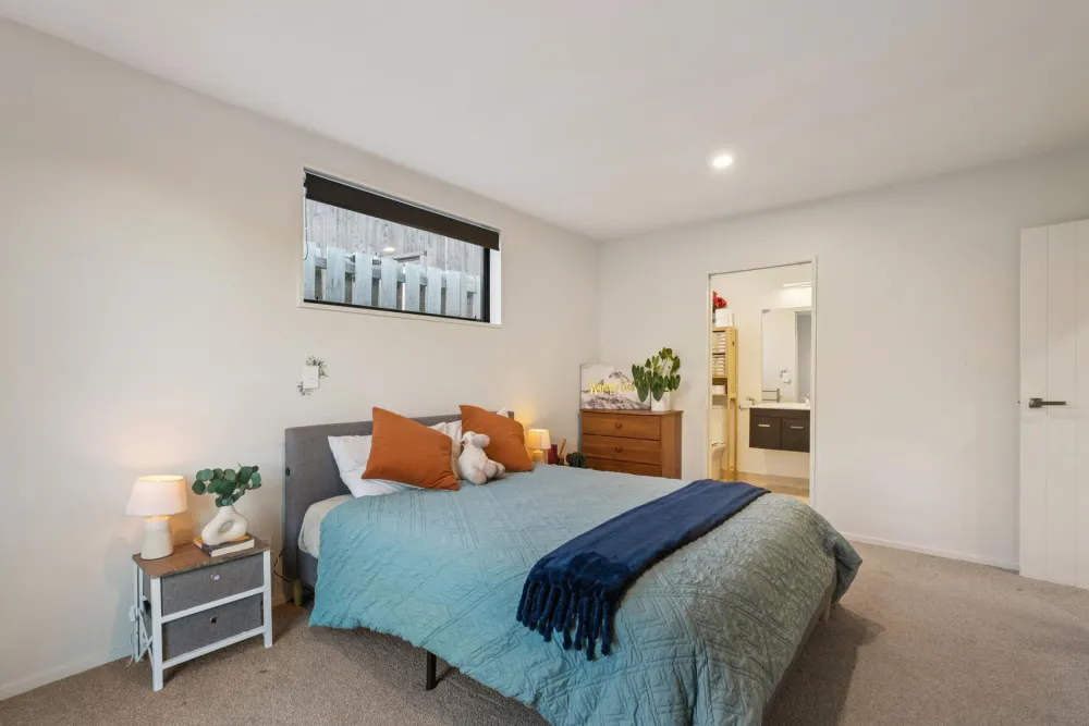 Photos of 22 Huxley Place