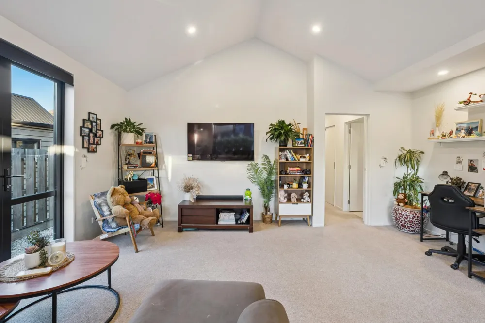 Photos of 22 Huxley Place