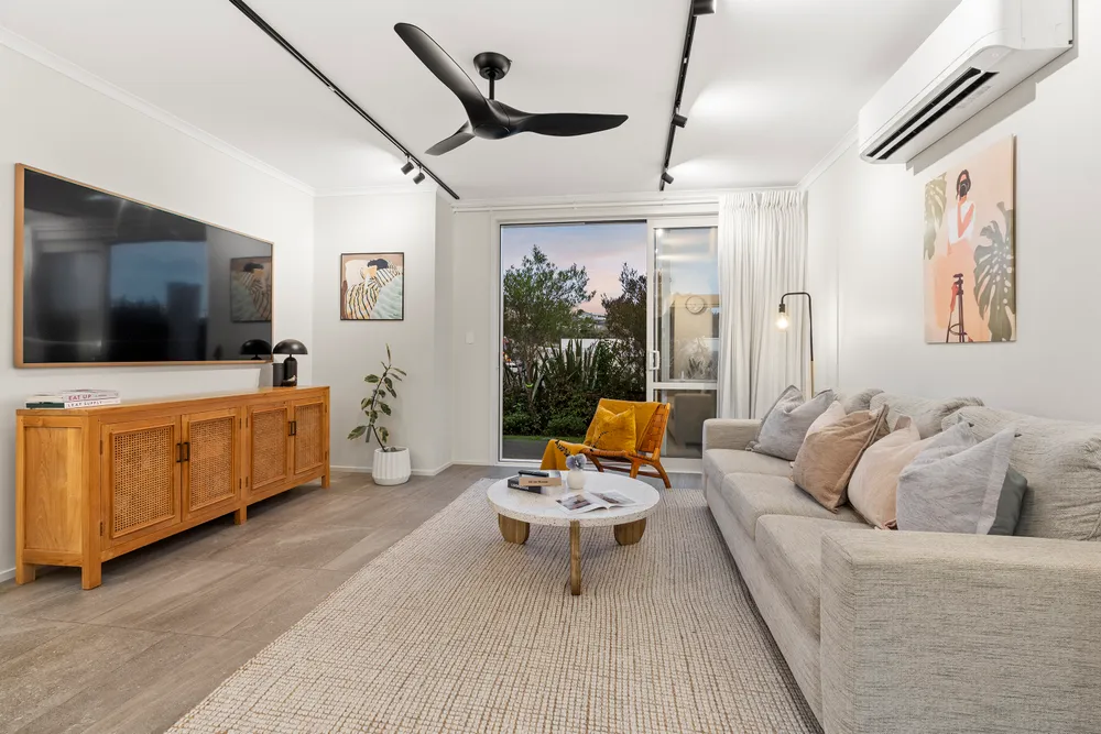 Photos of 18 Taitonga Lane