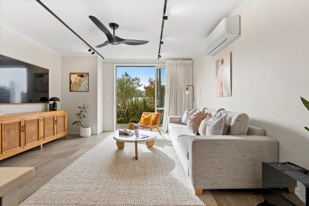 Photos of 18 Taitonga Lane