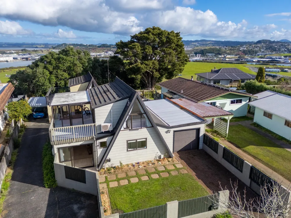 Photos of 12 Eureka Place
