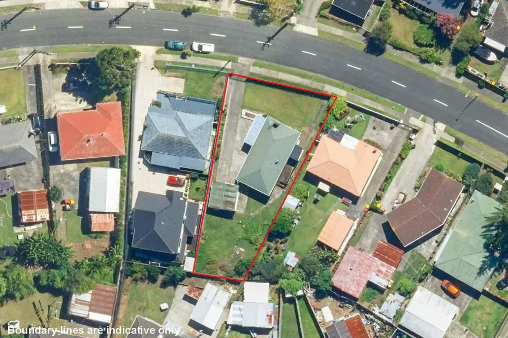Photos of 31 Hokianga Street