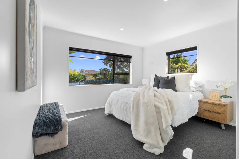 Photos of 2/99 Riverside Road