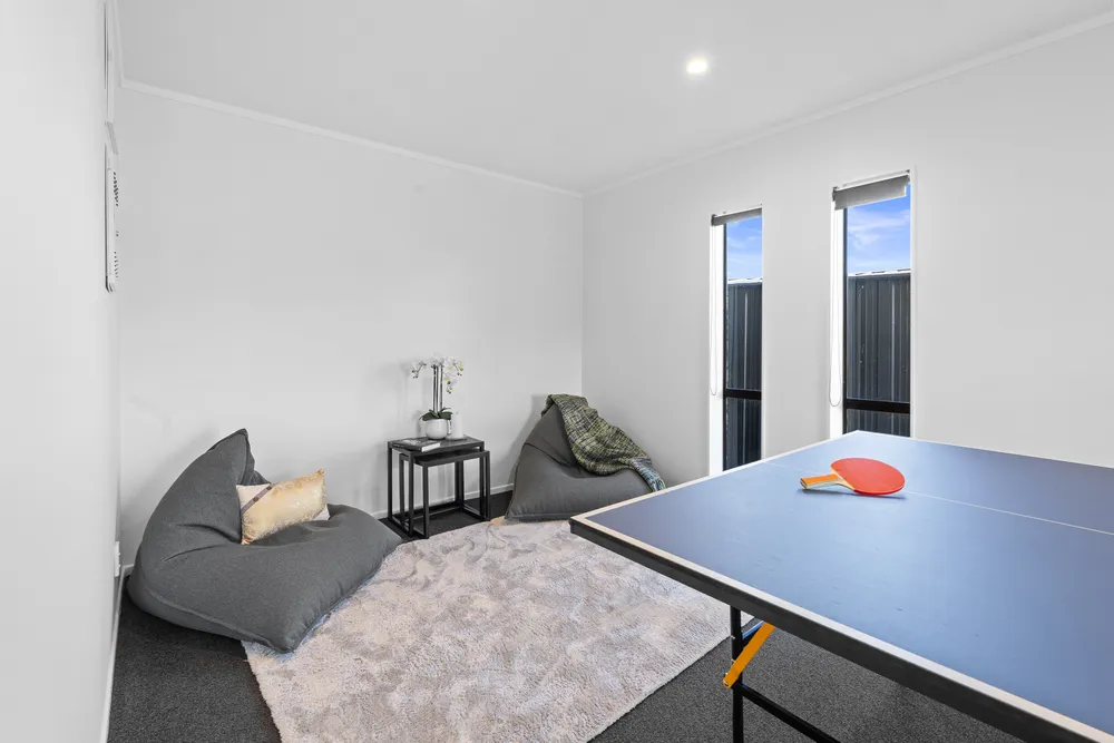 Photos of 2/99 Riverside Road