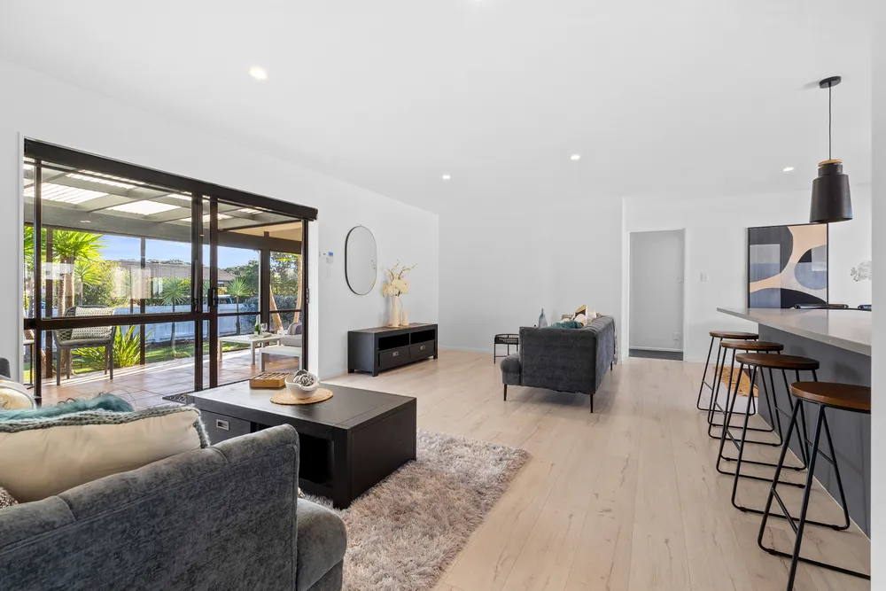 Photos of 2/99 Riverside Road