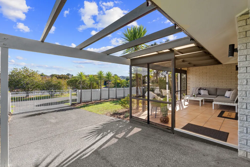 Photos of 2/99 Riverside Road