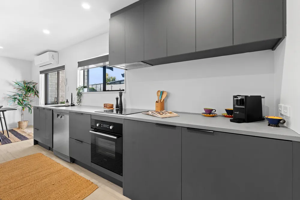 Photos of 2/99 Riverside Road