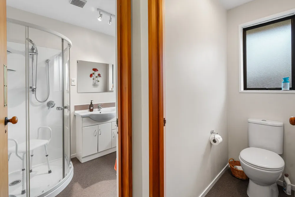 Photos of 6 Tuscany Place