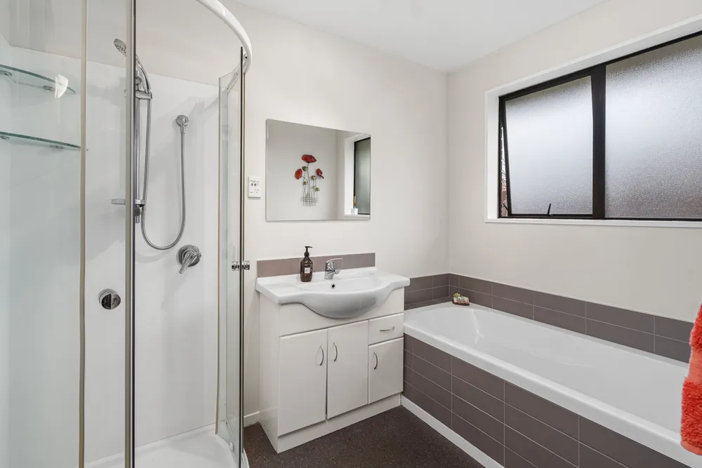 Photos of 6 Tuscany Place