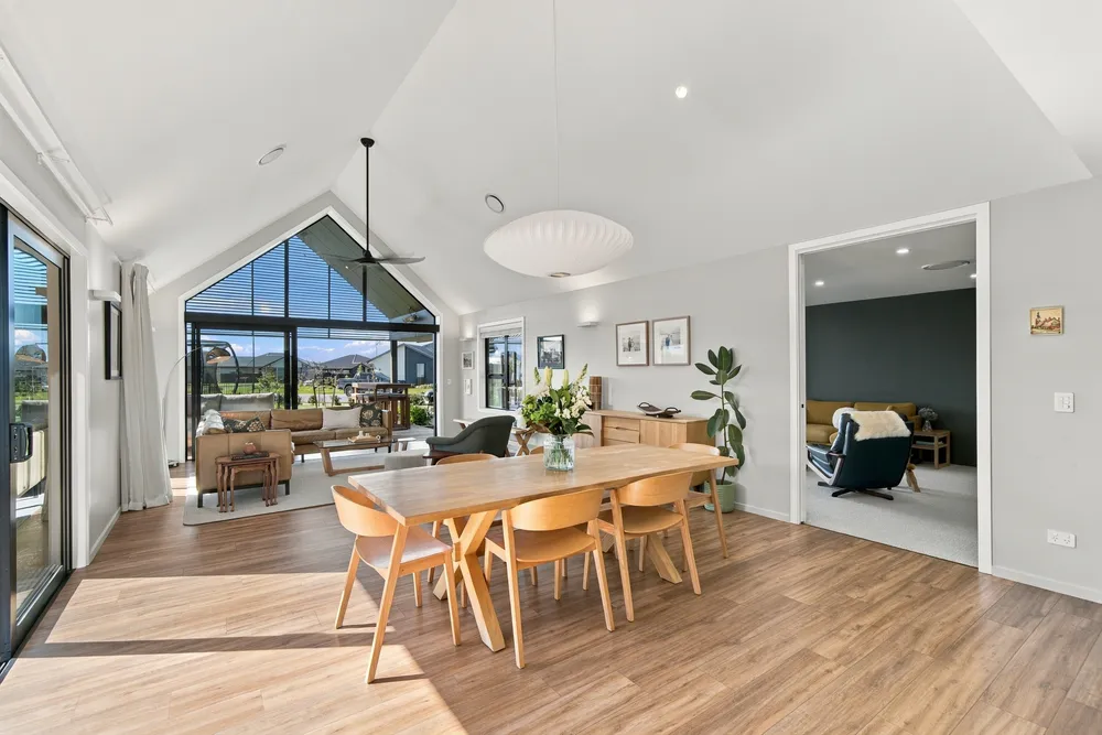 Photos of 2 Tabor Place
