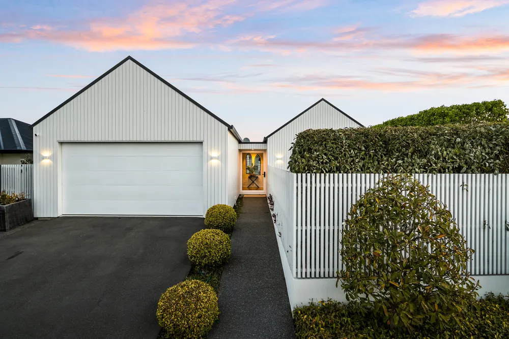 Photos of 2 Tabor Place