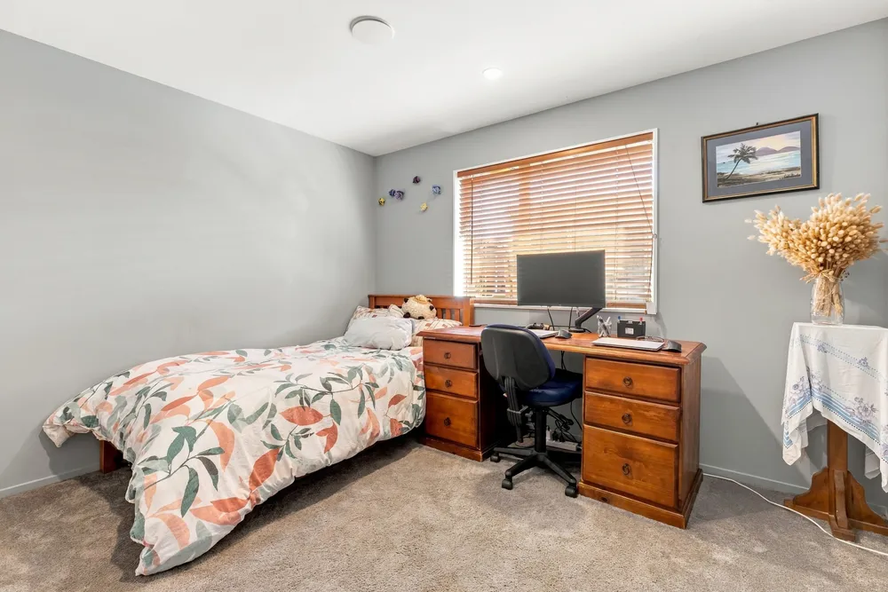 Photos of 56 Stationmasters Way