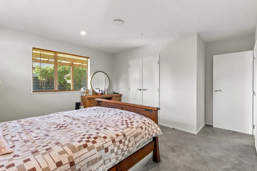 Photos of 56 Stationmasters Way