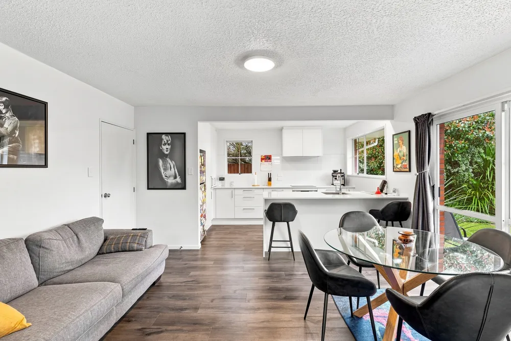 Photos of 56 Stationmasters Way
