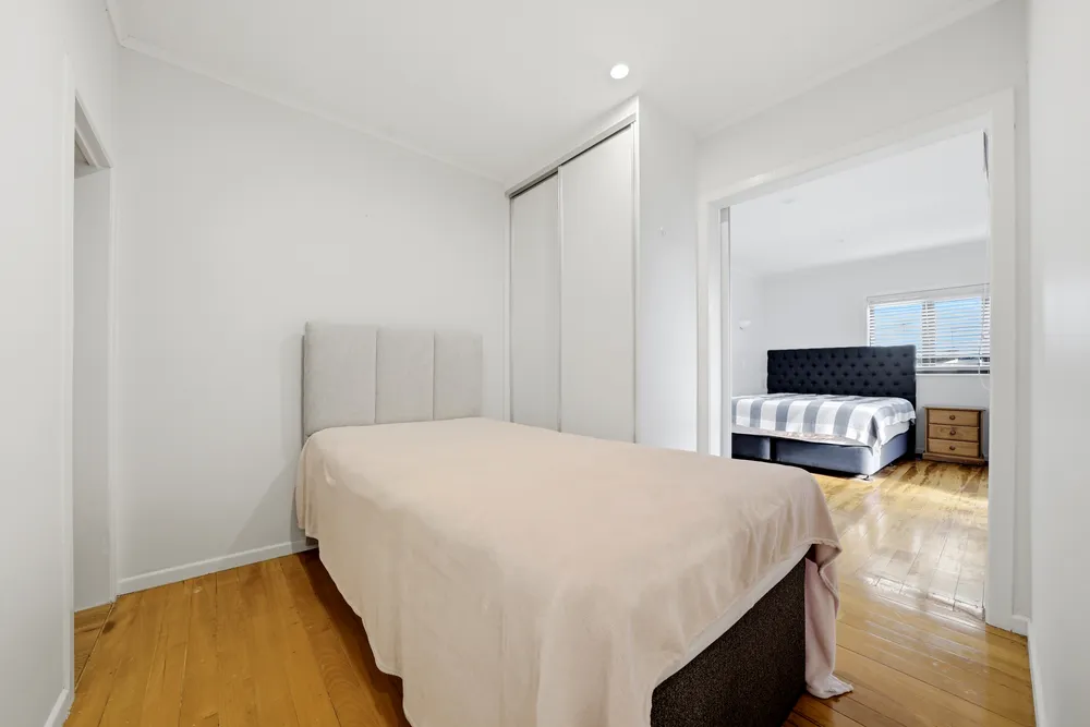 Photos of 190 Forrest Hill Road