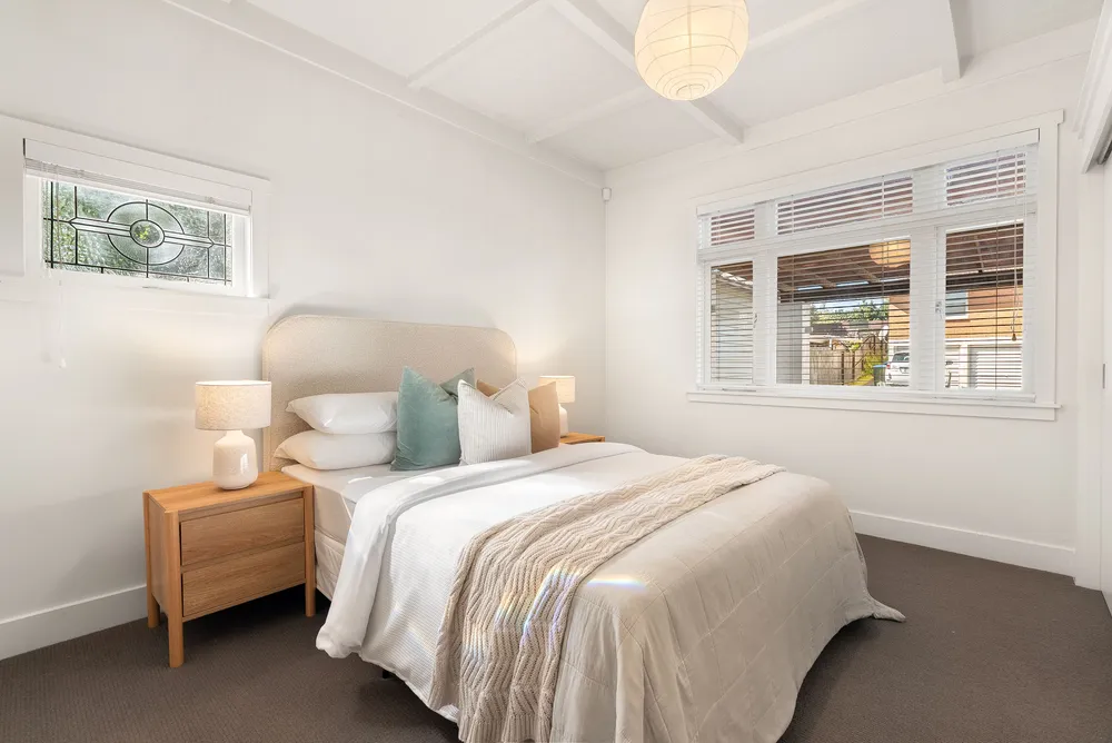 Photos of 12 Thorley Street
