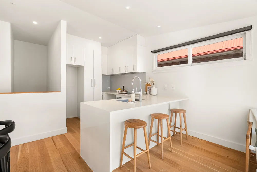 Photos of 12 Thorley Street