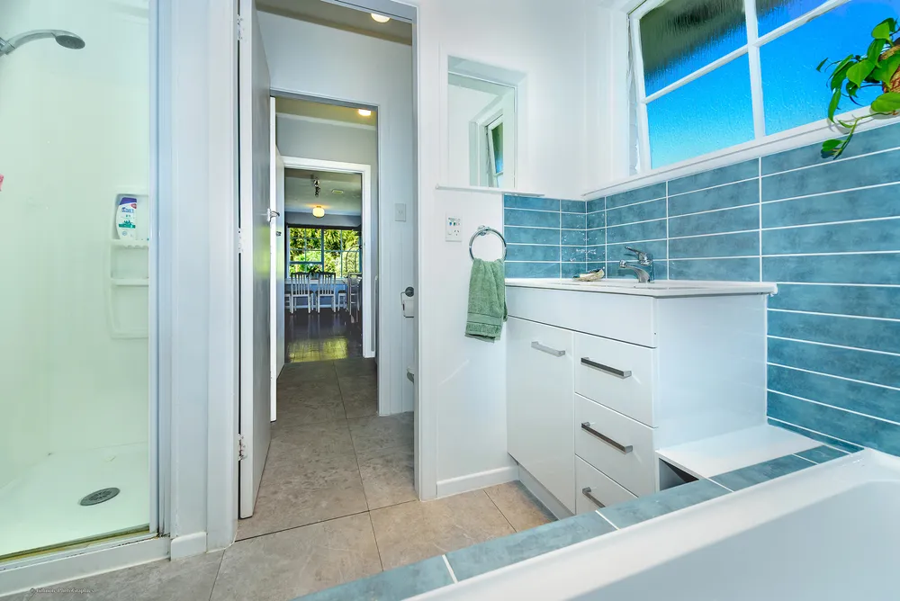 Photos of 54 Inwoods Road