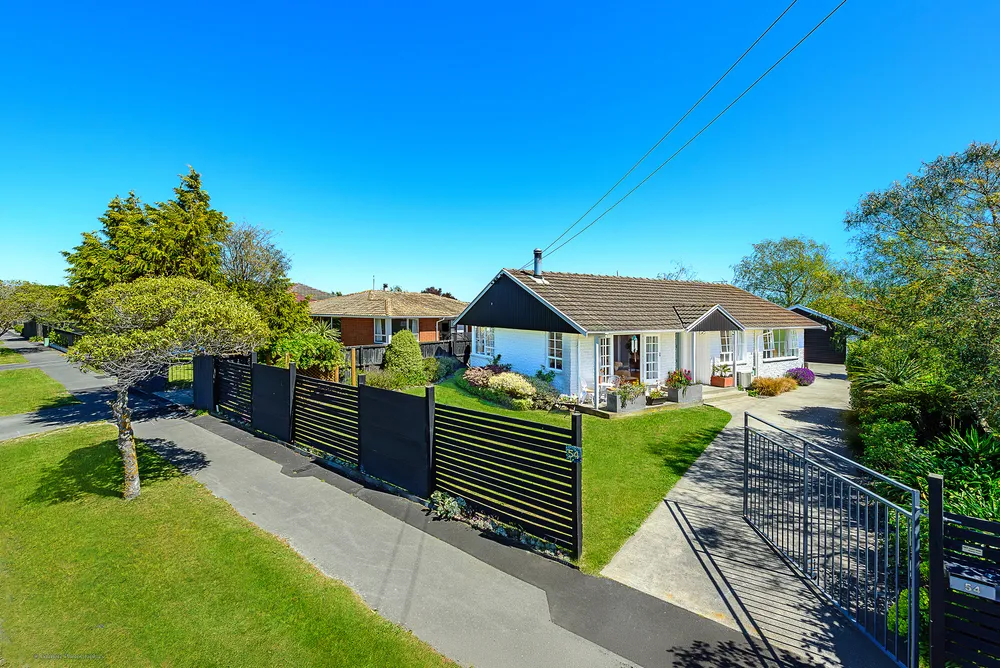 Photos of 54 Inwoods Road