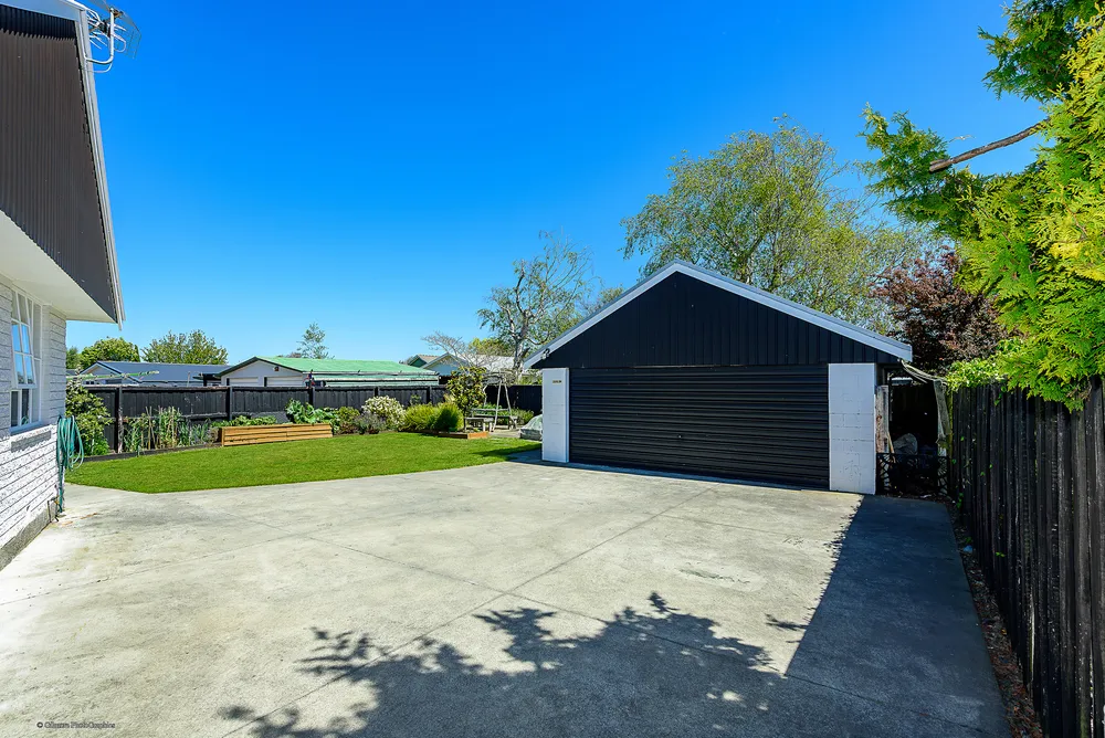 Photos of 54 Inwoods Road