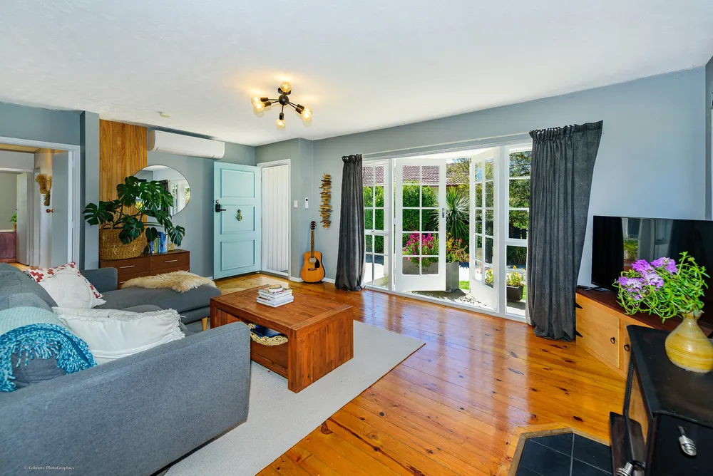 Photos of 54 Inwoods Road