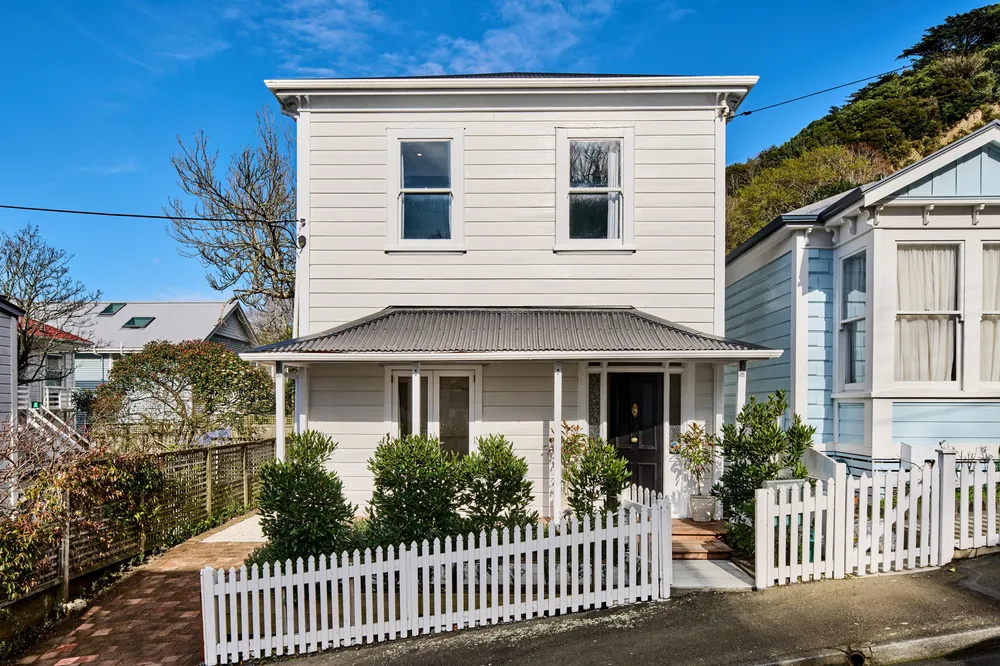 Photos of 25 Newman Terrace
