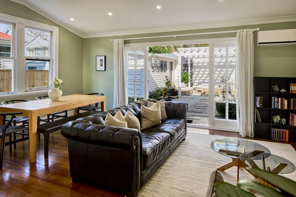 Photos of 25 Newman Terrace
