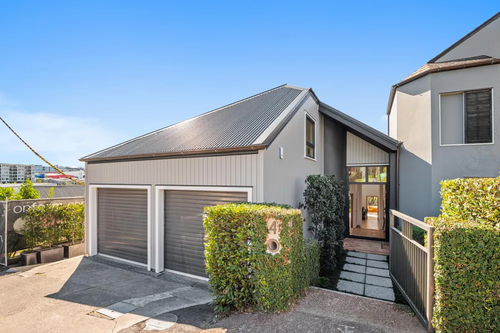 Photos of 4 Mamie Street