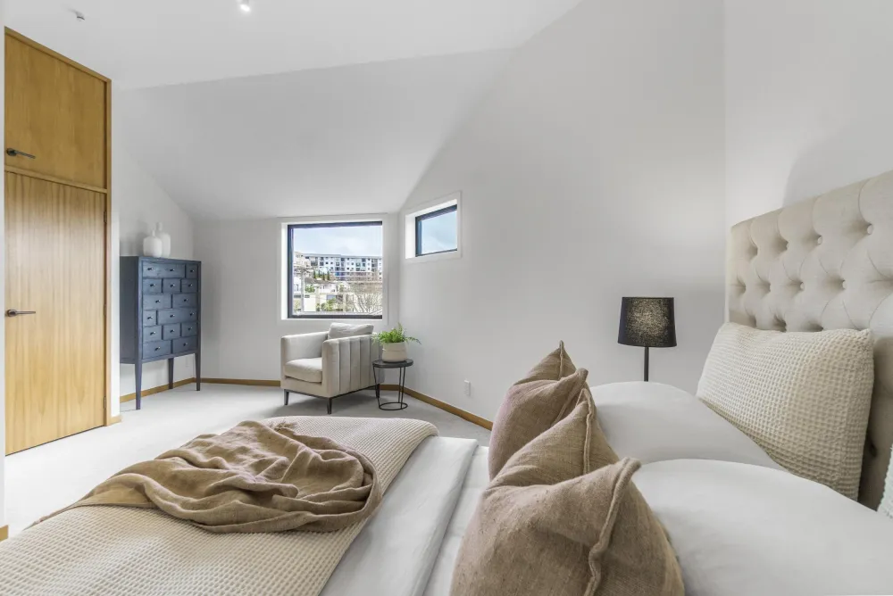 Photos of 4 Mamie Street