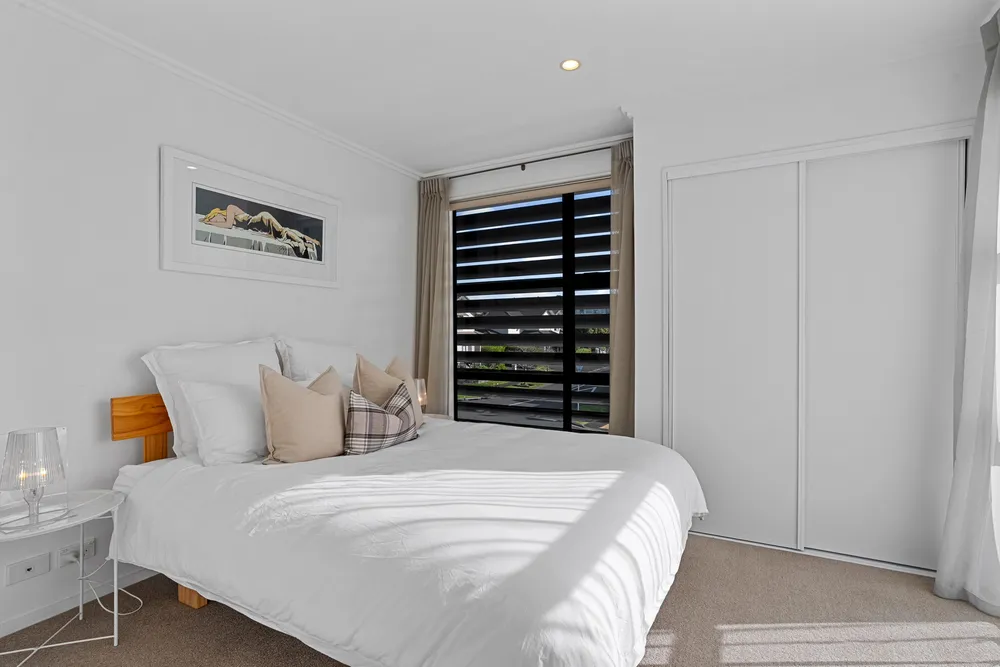 Photos of 32 Styak Street