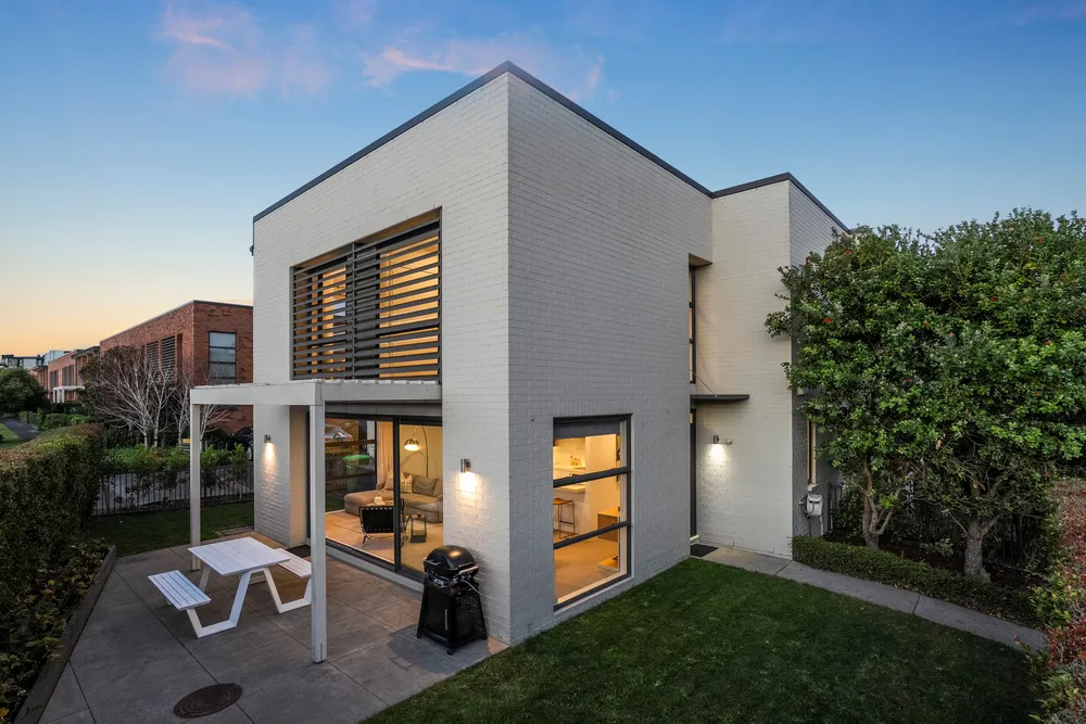 Photos of 32 Styak Street