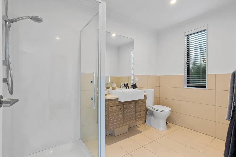 Photos of 32 Styak Street