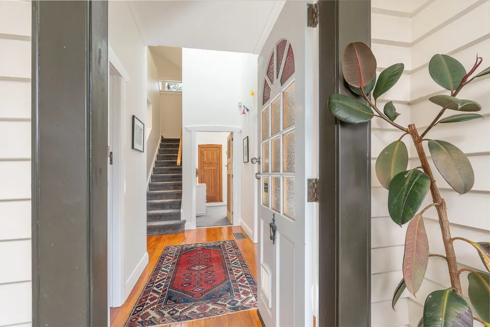 Photos of 15 Atanga Avenue