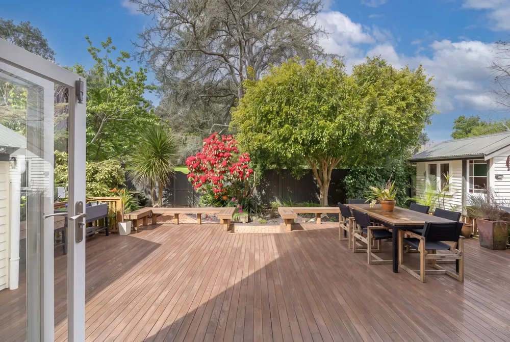 Photos of 15 Atanga Avenue