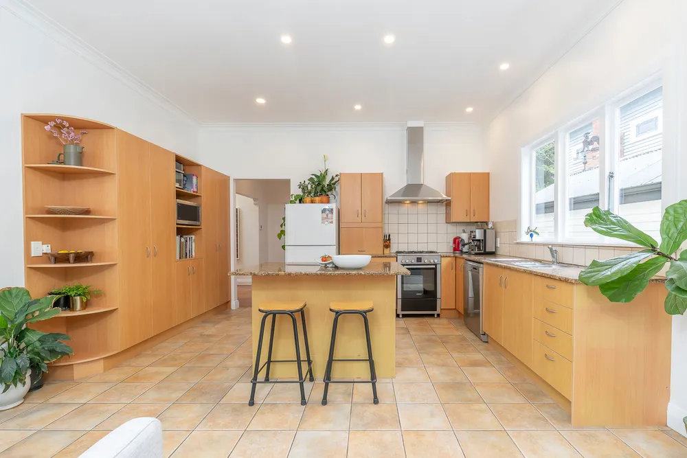 Photos of 15 Atanga Avenue