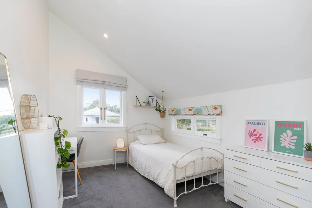 Photos of 15 Atanga Avenue