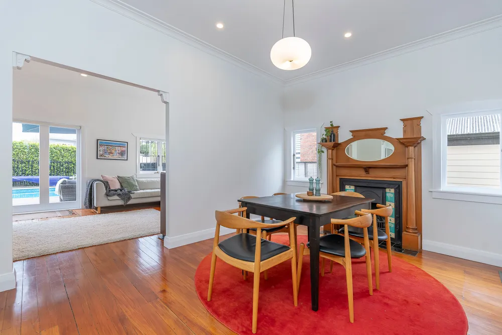 Photos of 15 Atanga Avenue